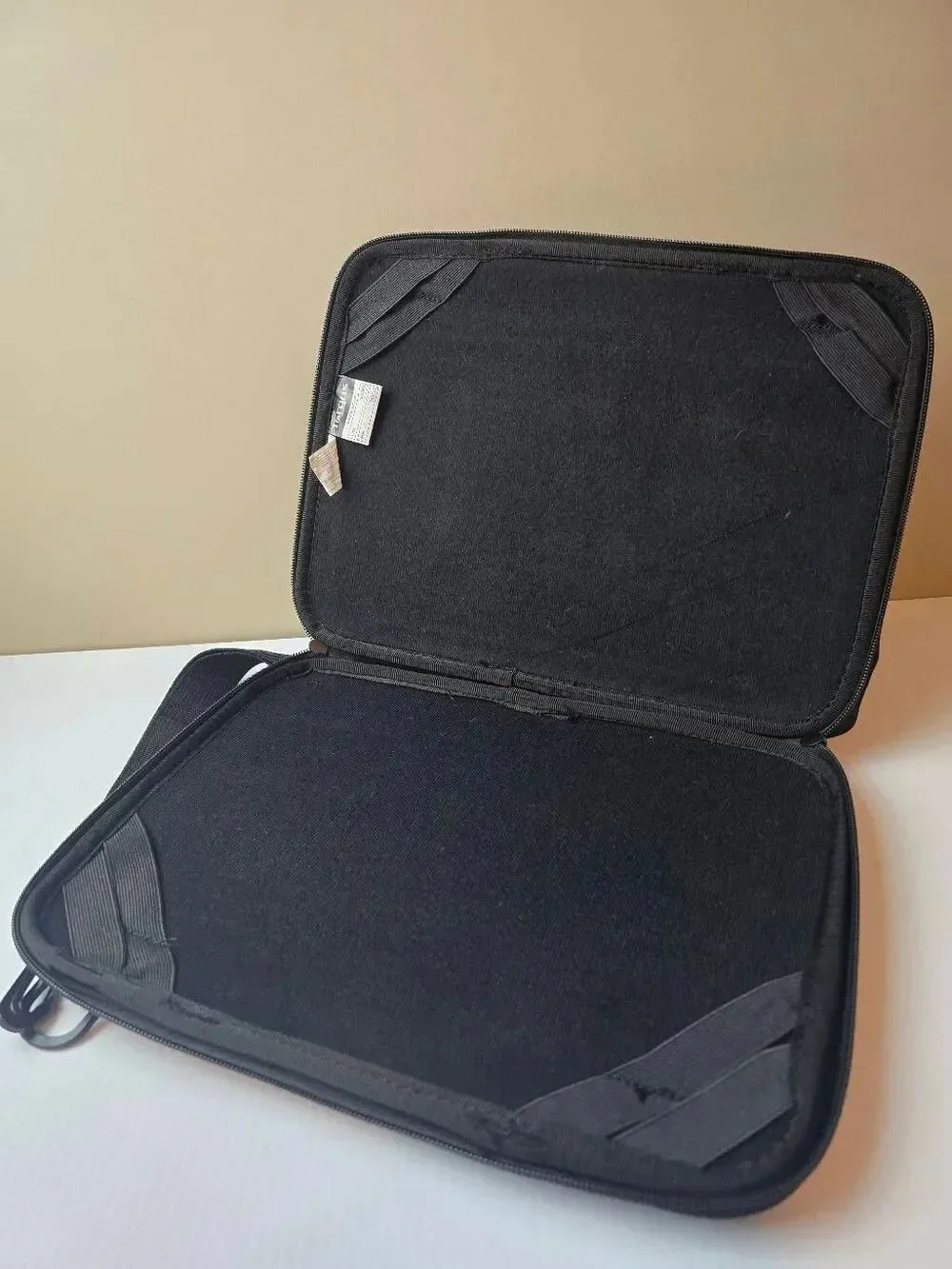 Targus Laptop/Tablet Bag Gray